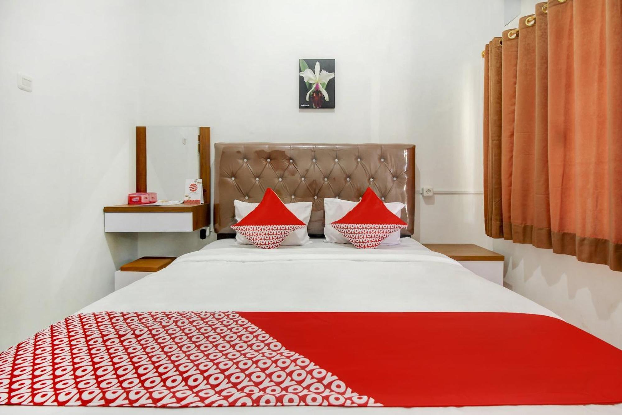 Oyo Life 3415 Penginapan Wimane Palembang Buitenkant foto